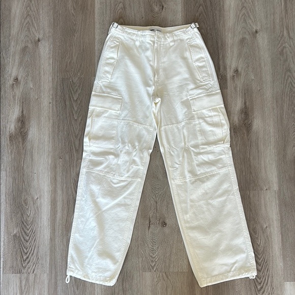 Aritzia TNA Supply Cargo Pants White - Picture 3 of 3